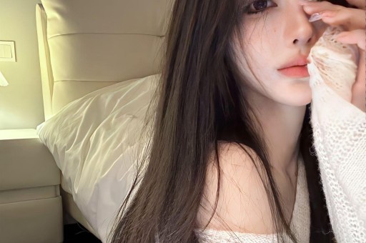 陪睡陪玩已过时！又一女星自曝潜规则当众被强吻、伸手进裤子