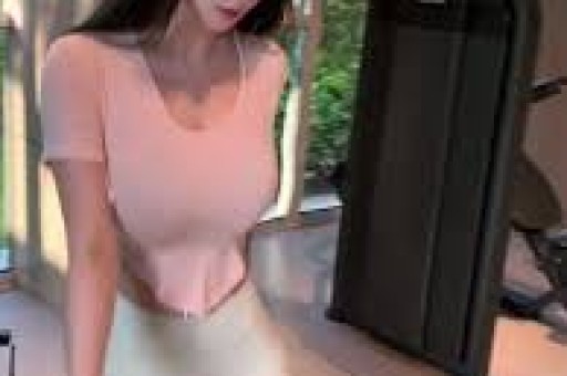 文章随地小便被抓包曾被曝耍大牌！疑去三亚与女明星见面？