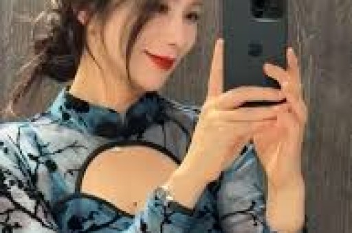 别吹了!三亚盛典网红生图一个比一个惨姚安娜却靠真实圈粉无数 别吹了!三亚盛典网红生图一个比一个惨姚安娜却靠真实圈粉无数